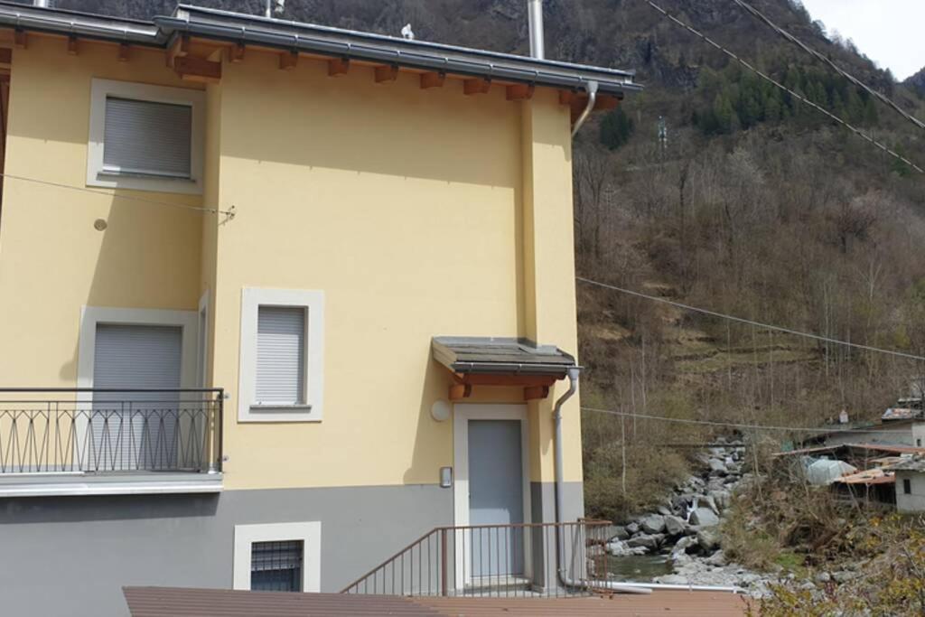 La Finestra Sul Fiume-Graziosa Mansarda.Cir 014O74 Apartment Val Masino Luaran gambar